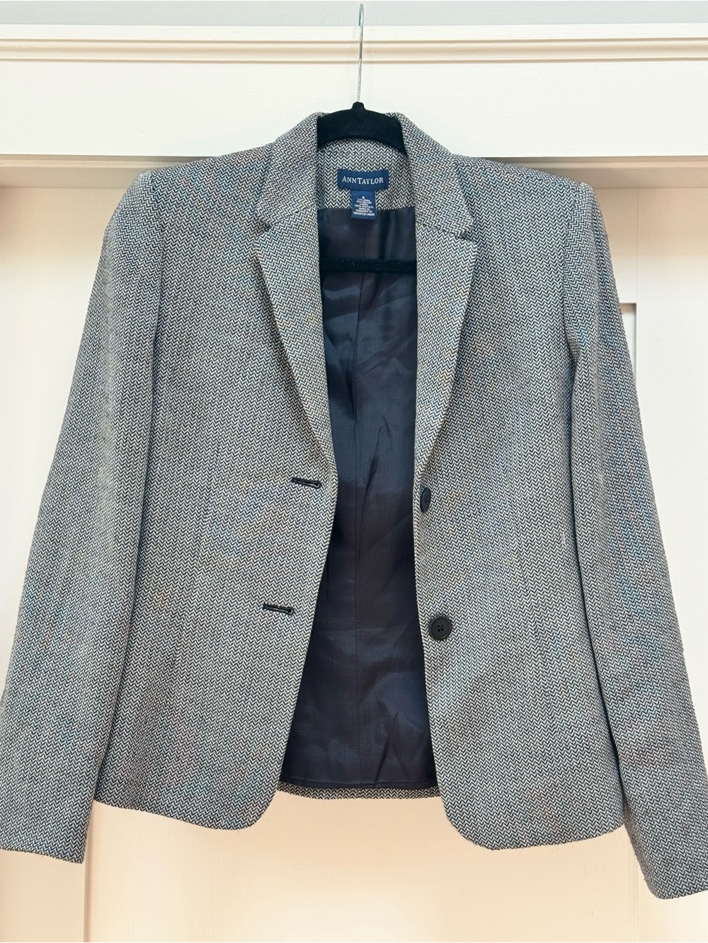 Ann Taylor Gray Herringbone Blazer with Notch Lapel, Size 6